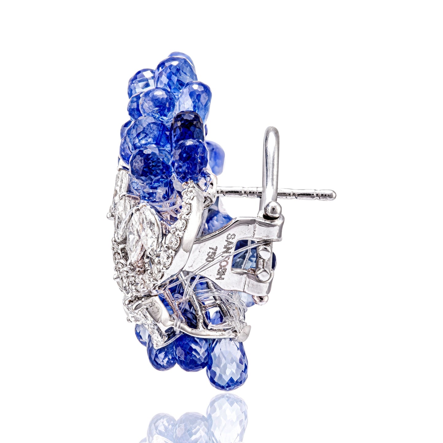 Lustra Earring