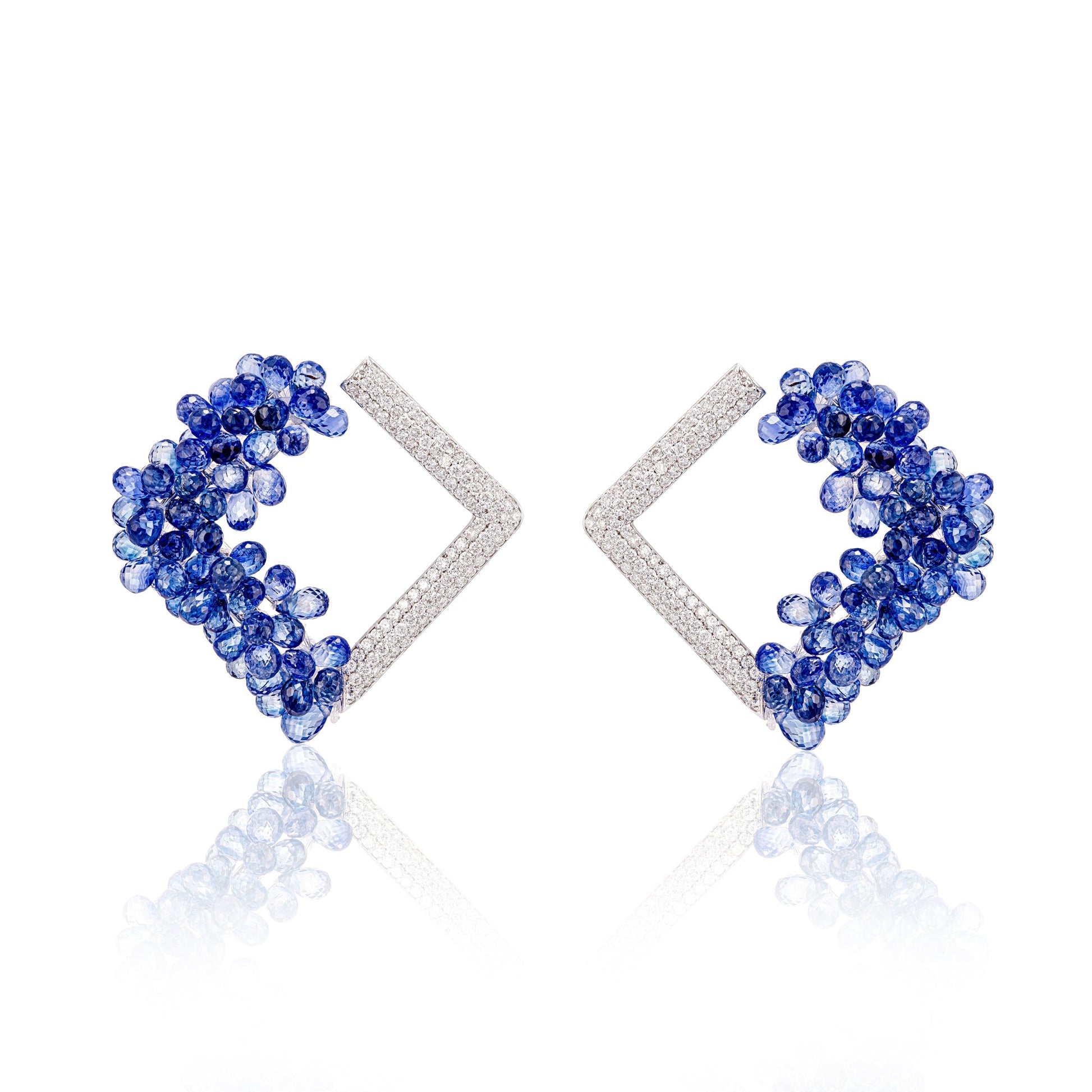 Lustra Earring