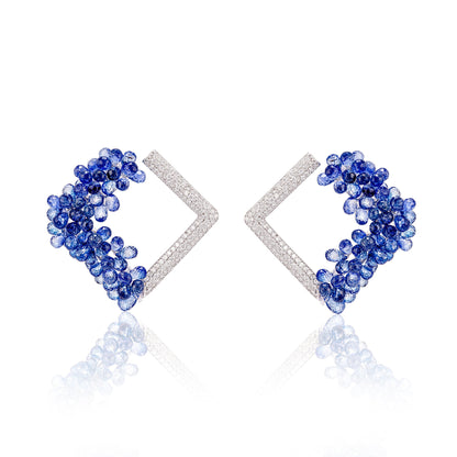 Lustra Earring